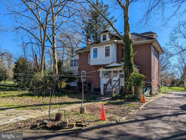 349 E MAIN ST, Lansdale, PA 19446