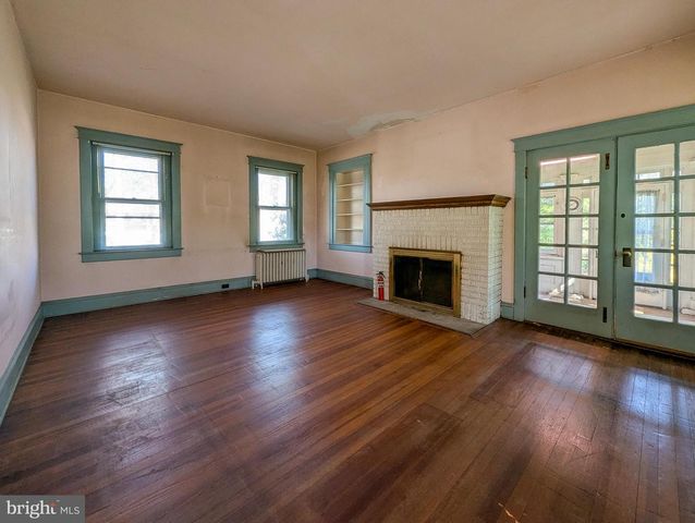 349 E MAIN ST, Lansdale, PA 19446