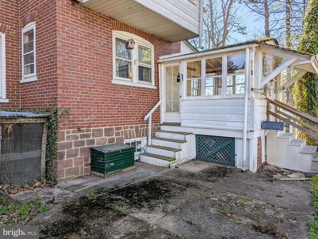 349 E MAIN ST, Lansdale, PA 19446