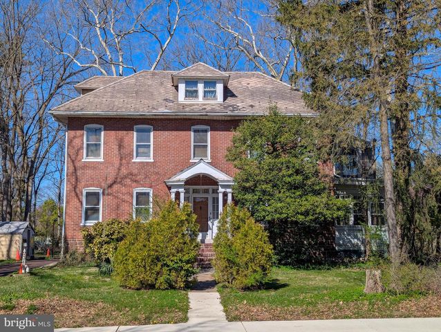 349 E MAIN ST, Lansdale, PA 19446