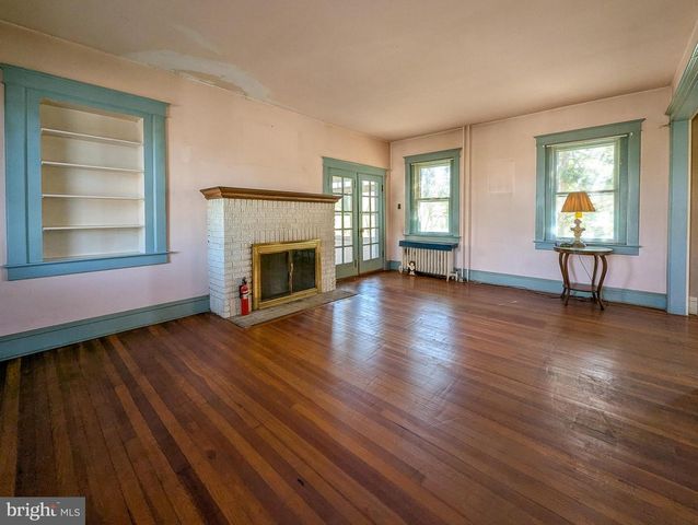 349 E MAIN ST, Lansdale, PA 19446