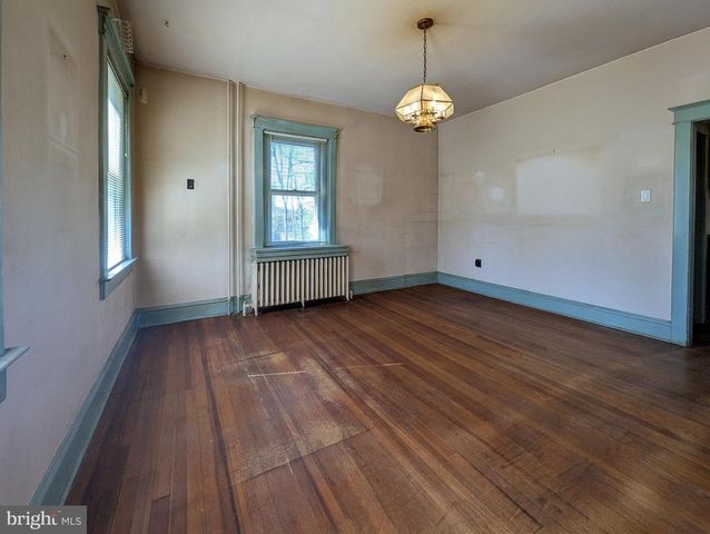 349 E MAIN ST, Lansdale, PA 19446