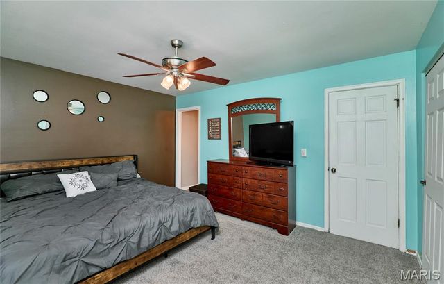1705 Whispering Ridge Lane, St Peters, MO 63376