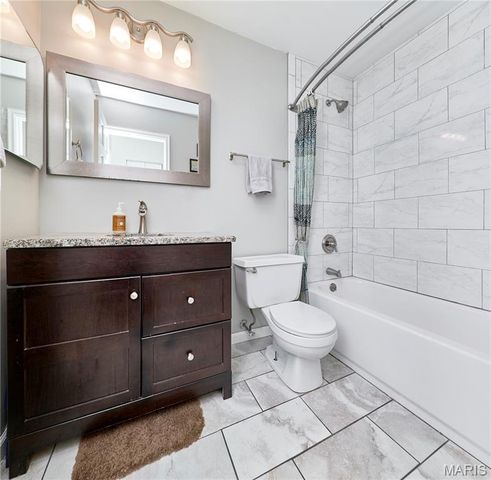 1705 Whispering Ridge Lane, St Peters, MO 63376