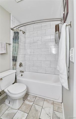 1705 Whispering Ridge Lane, St Peters, MO 63376