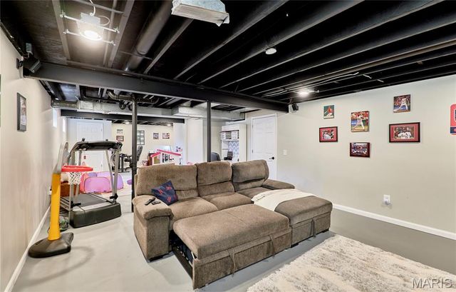 1705 Whispering Ridge Lane, St Peters, MO 63376