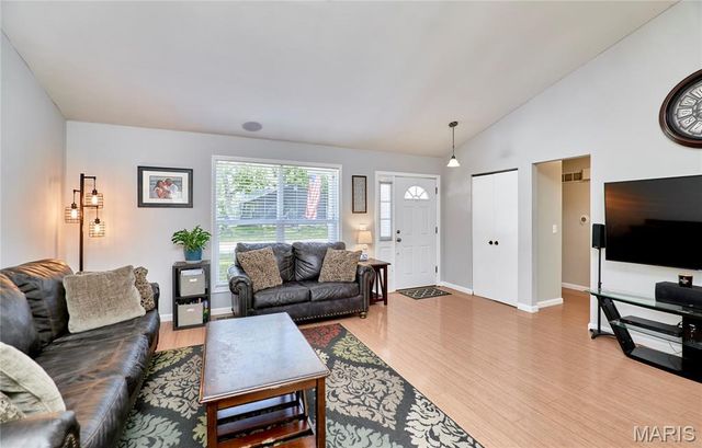 1705 Whispering Ridge Lane, St Peters, MO 63376