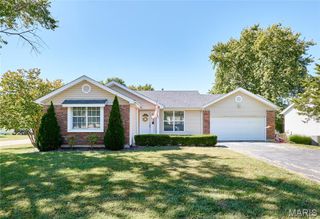 1705 Whispering Ridge Lane, St Peters, MO 63376