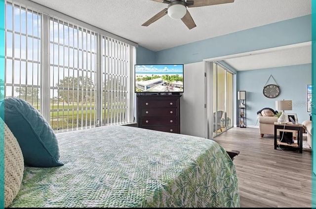 7461 W COUNTRY CLUB DRIVE N 108, Sarasota, FL 34243