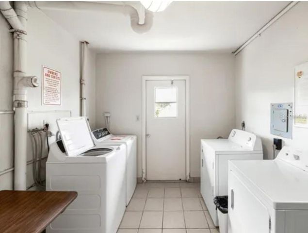 7461 W COUNTRY CLUB DRIVE N 108, Sarasota, FL 34243