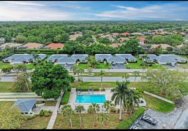 7461 W COUNTRY CLUB DRIVE N 108, Sarasota, FL 34243