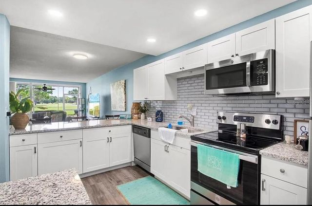 7461 W COUNTRY CLUB DRIVE N 108, Sarasota, FL 34243