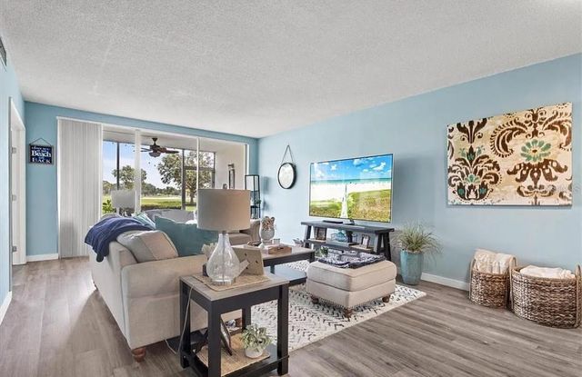 7461 W COUNTRY CLUB DRIVE N 108, Sarasota, FL 34243