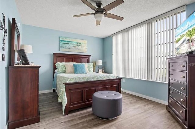 7461 W COUNTRY CLUB DRIVE N 108, Sarasota, FL 34243