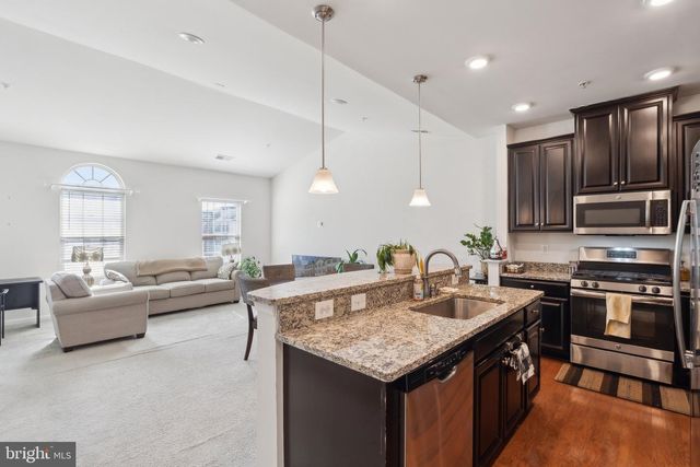 42116 PIEBALD SQ, Aldie, VA 20105