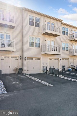 42116 PIEBALD SQ, Aldie, VA 20105