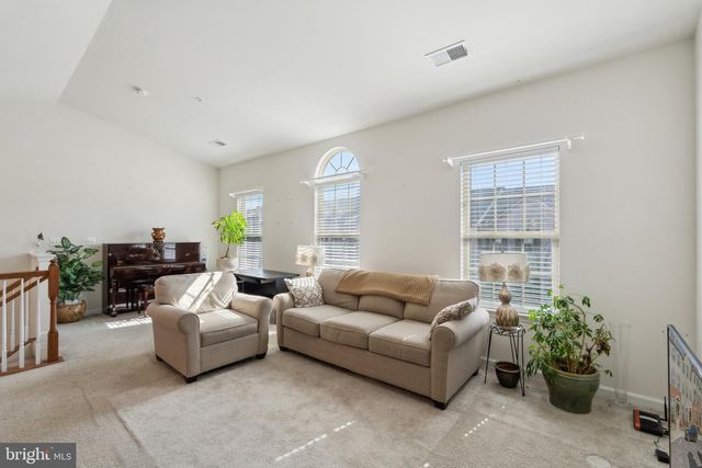 42116 PIEBALD SQ, Aldie, VA 20105