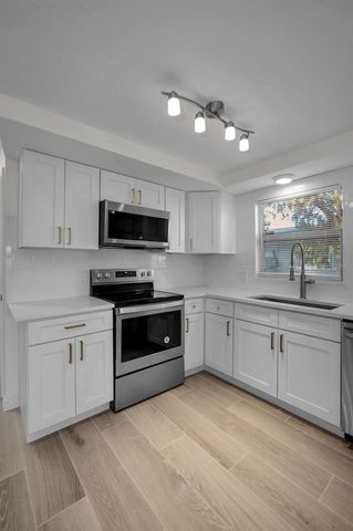 13930 SOMMERS AVENUE, Hudson, FL 34667