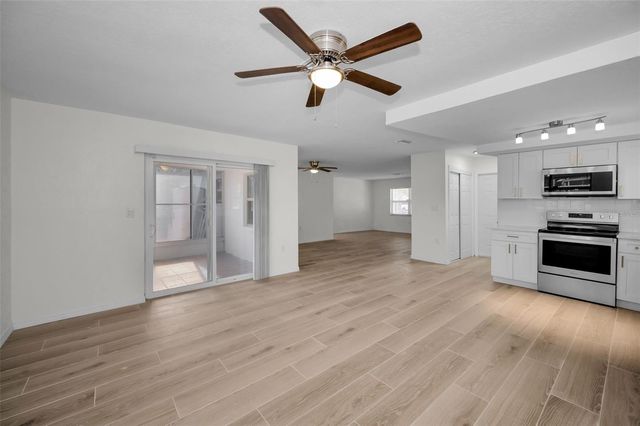 13930 SOMMERS AVENUE, Hudson, FL 34667