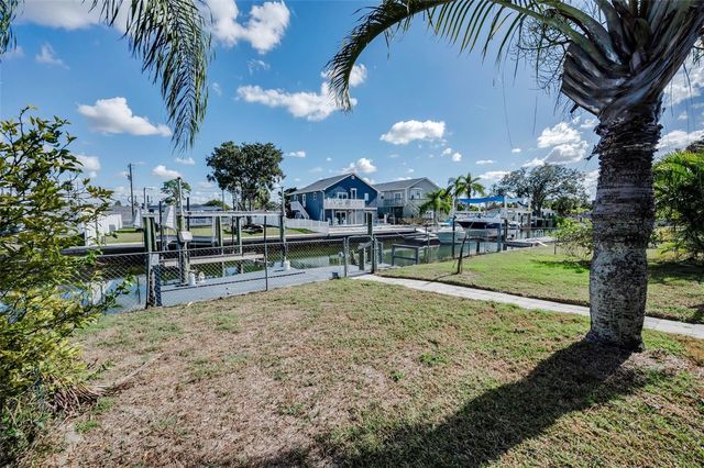 13930 SOMMERS AVENUE, Hudson, FL 34667