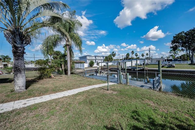 13930 SOMMERS AVENUE, Hudson, FL 34667