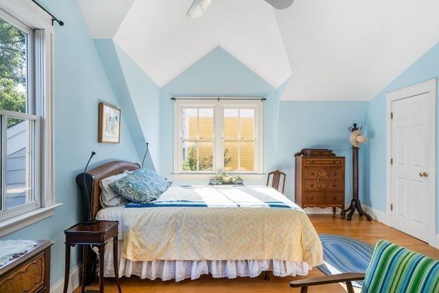 381 Huron Ave A, Cambridge, MA 02138