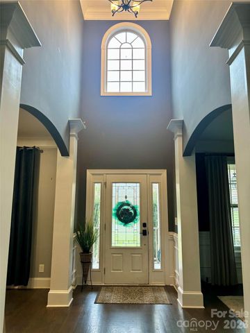 3928 Widgeon Way, Waxhaw, NC 28173