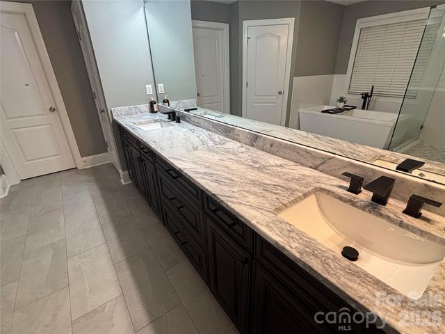 3928 Widgeon Way, Waxhaw, NC 28173