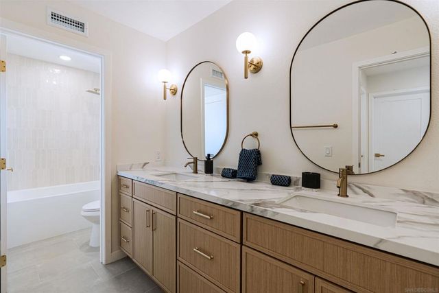 4436 Heritage Glen, San Diego, CA 92130