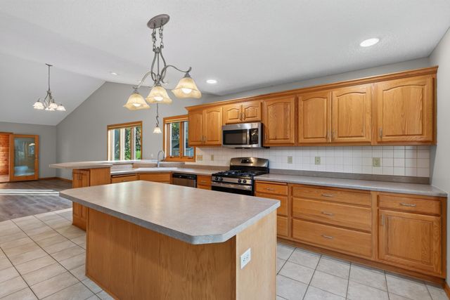3032 Walter Street, Maplewood, MN 55109