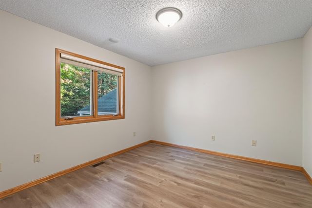 3032 Walter Street, Maplewood, MN 55109