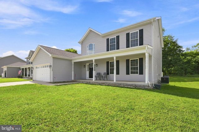 144 BRANT LN, Martinsburg, WV 25403