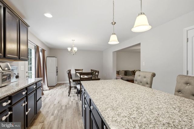 144 BRANT LN, Martinsburg, WV 25403