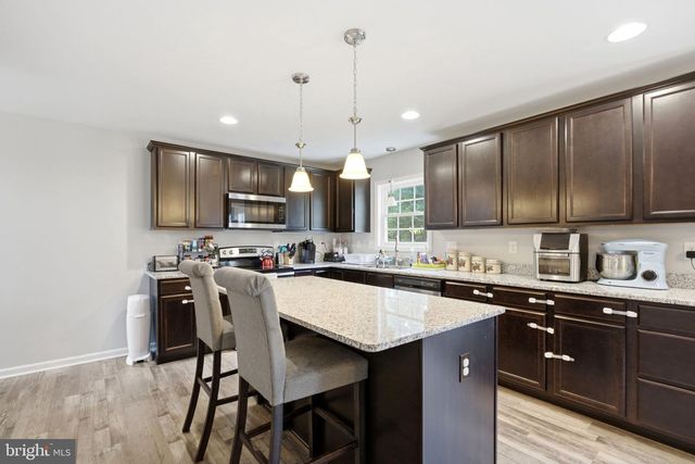 144 BRANT LN, Martinsburg, WV 25403
