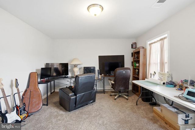 144 BRANT LN, Martinsburg, WV 25403