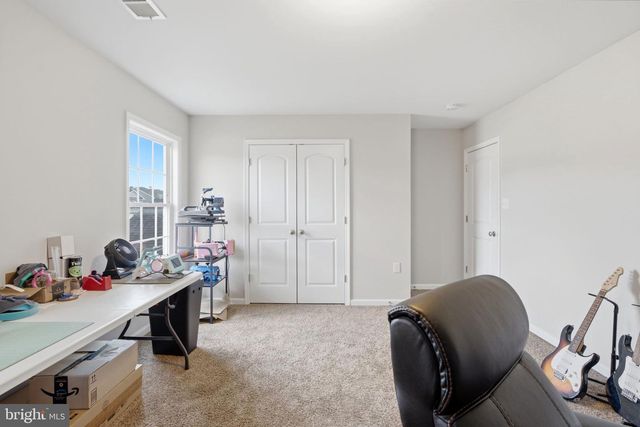 144 BRANT LN, Martinsburg, WV 25403