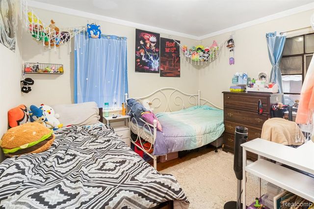 8117 Dale Street, Dearborn Heights, MI 48127