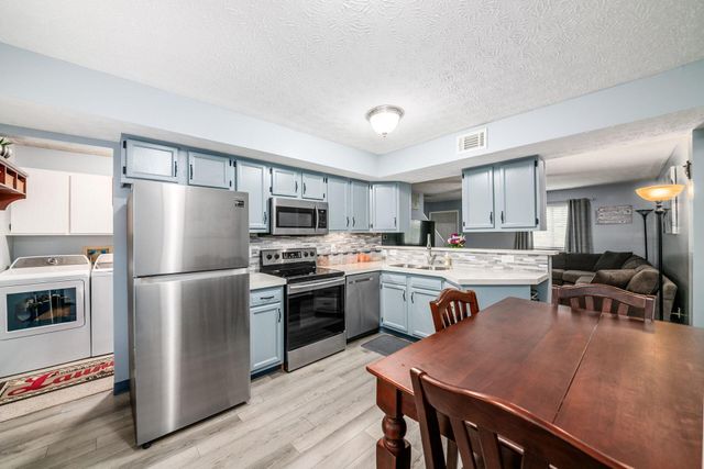 3258 Summerdale Lane, 41, Columbus, OH 43221