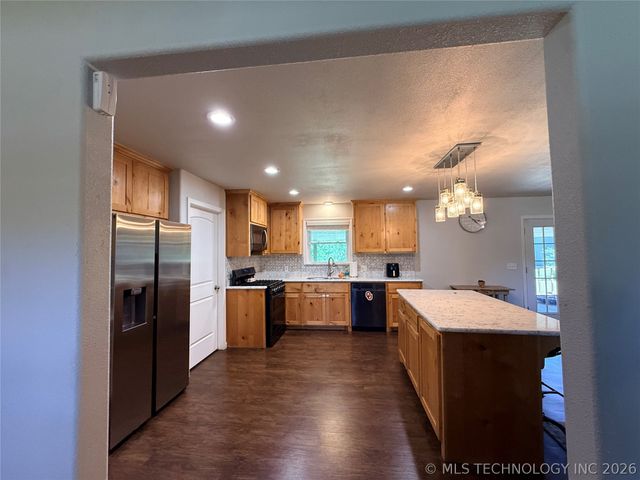 13729 Hwy 62, Tahlequah, OK 74464