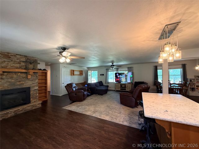 13729 Hwy 62, Tahlequah, OK 74464