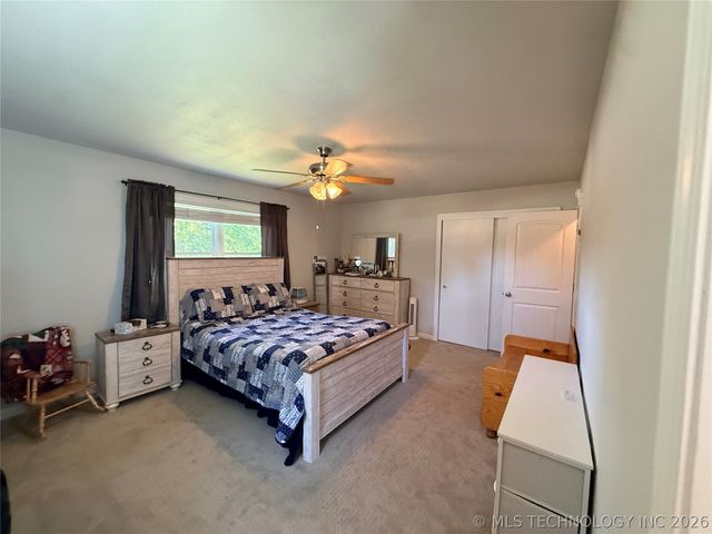13729 Hwy 62, Tahlequah, OK 74464