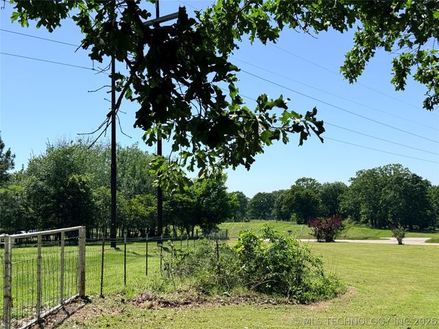 13729 Hwy 62, Tahlequah, OK 74464