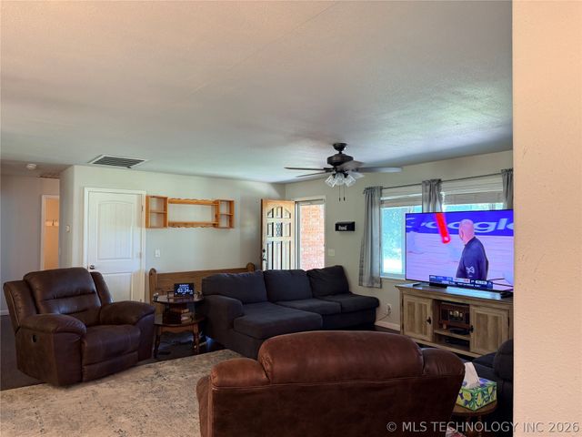 13729 Hwy 62, Tahlequah, OK 74464