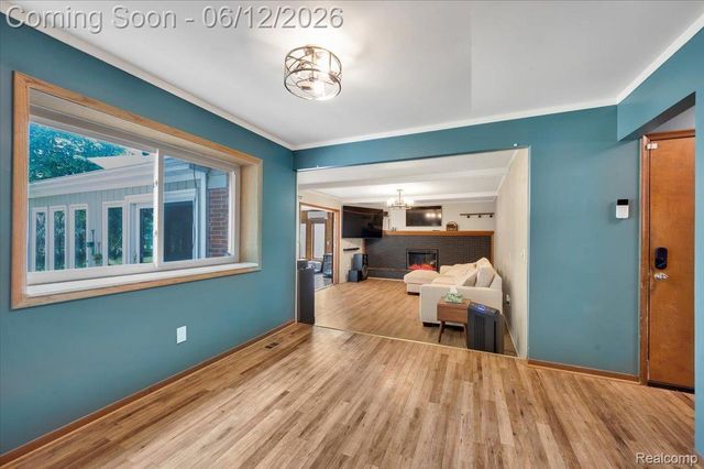 16625 Monticello Drive, Clinton Charter Township, MI 48038