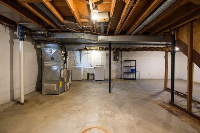 2221 Walter Drive, Ann Arbor, MI 48103