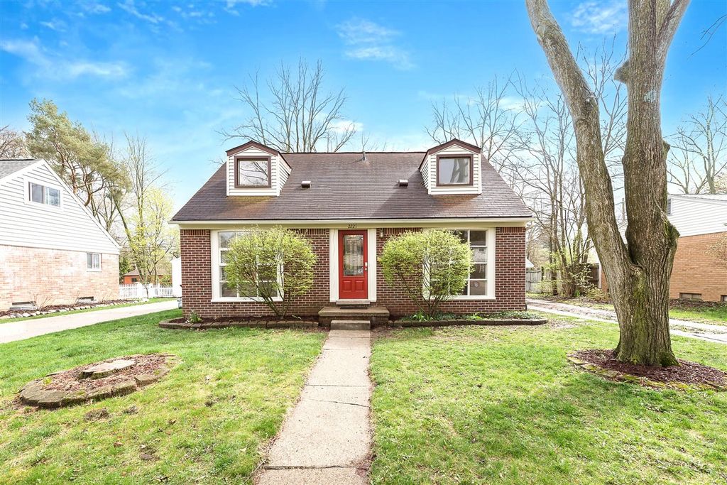 2221 Walter Drive, Ann Arbor, MI 48103