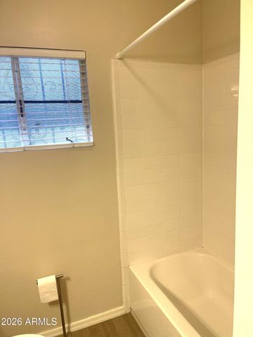 1811 N 44th Street, Phoenix, AZ 85008