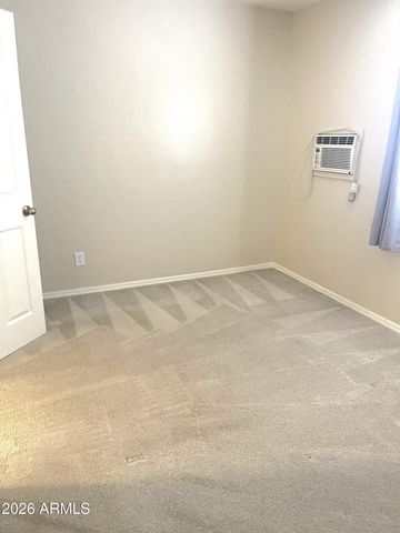 1811 N 44th Street, Phoenix, AZ 85008