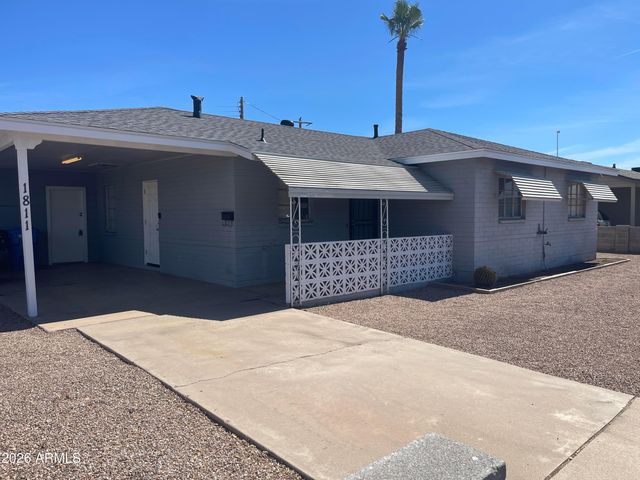 1811 N 44th Street, Phoenix, AZ 85008