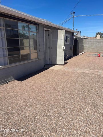 1811 N 44th Street, Phoenix, AZ 85008